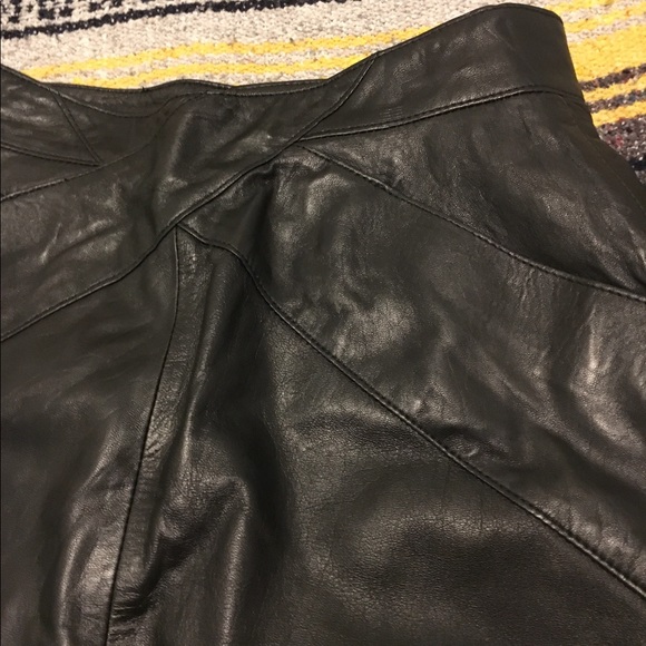 Milanoza Collection Leather Skirt - Picture 3 of 4